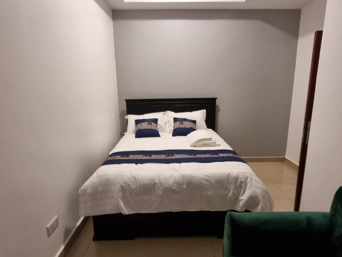 Eika Suites At Acacia Kampala Kültér fotó