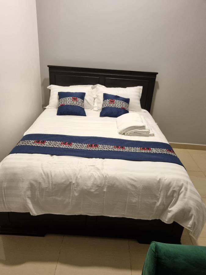 Eika Suites At Acacia Kampala Kültér fotó