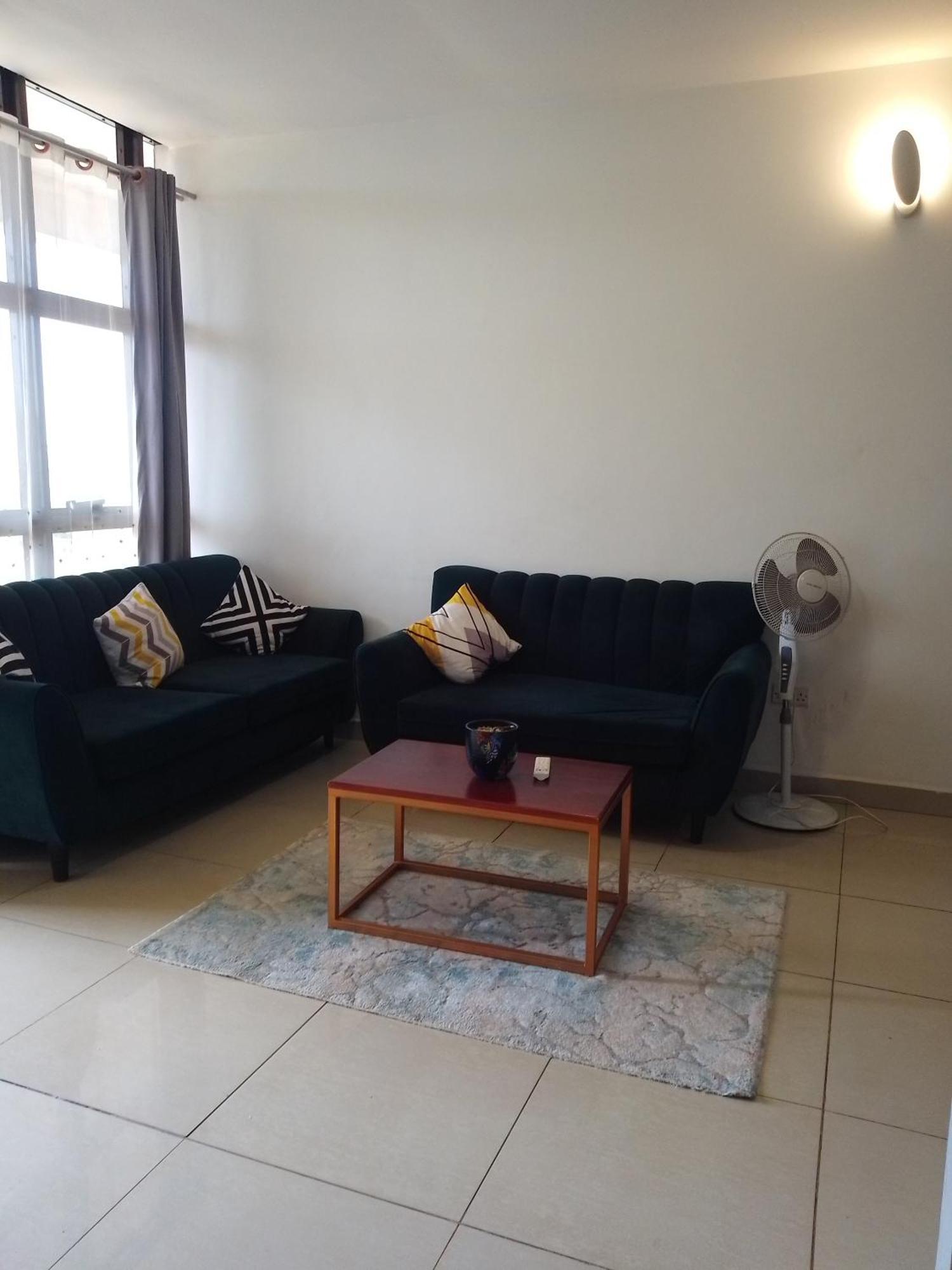 Eika Suites At Acacia Kampala Kültér fotó