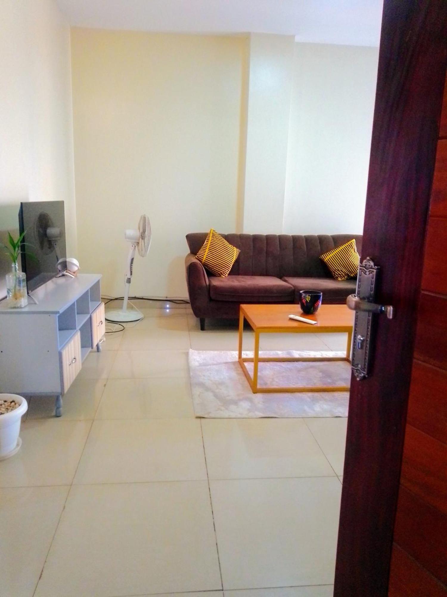 Eika Suites At Acacia Kampala Kültér fotó