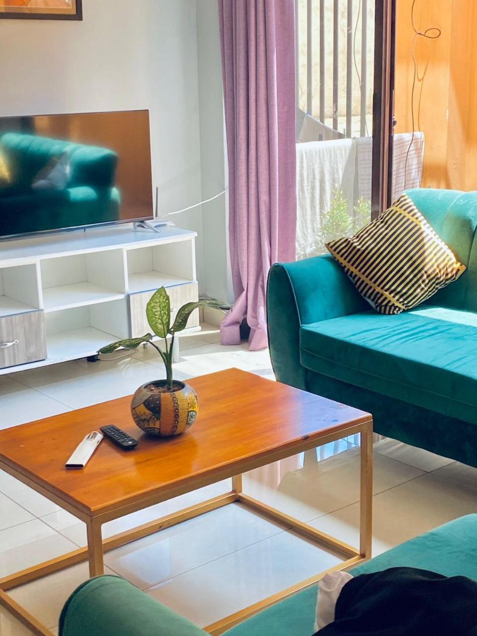 Eika Suites At Acacia Kampala Kültér fotó